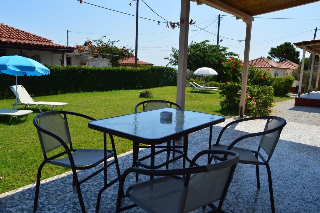 Beach Bungalows Kypseli Phòng bức ảnh