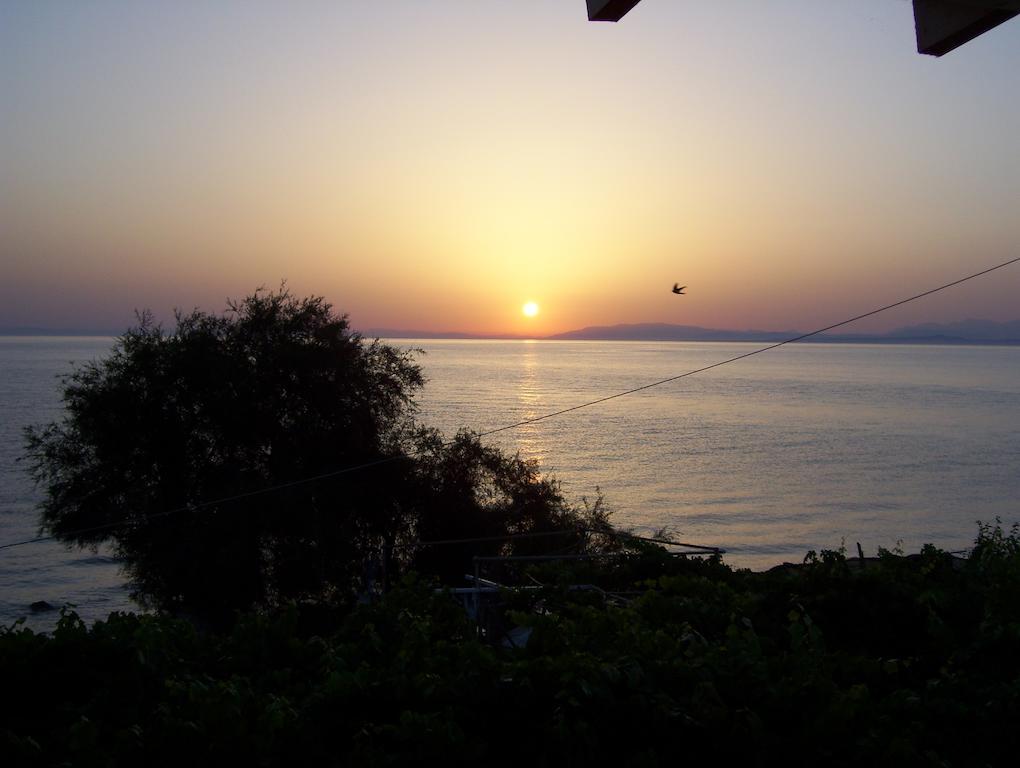 Beach Bungalows Kypseli Phòng bức ảnh